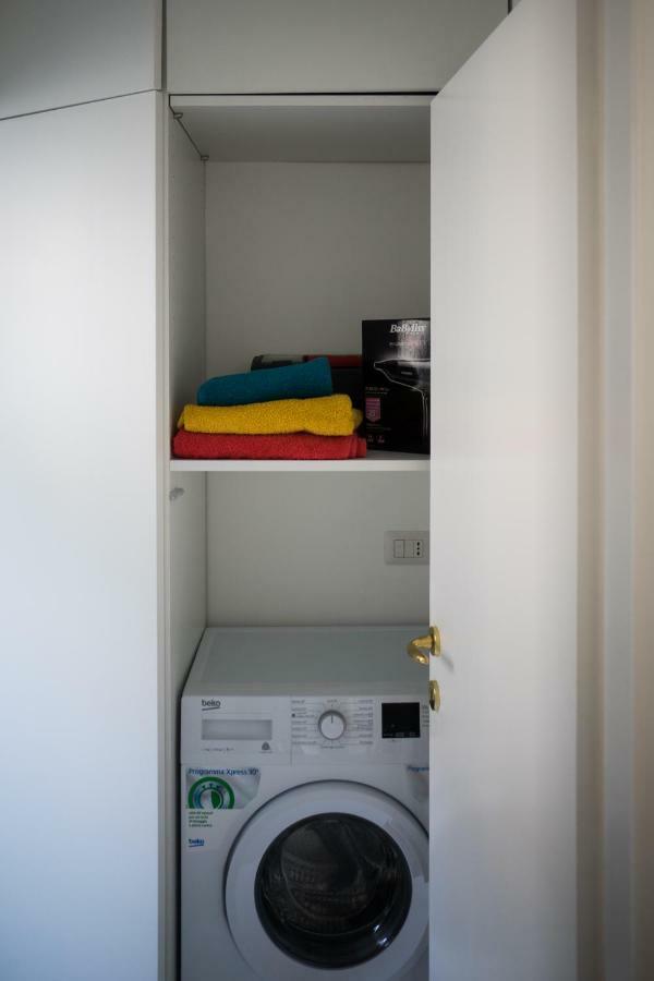 Clever House มิลาน ภายนอก รูปภาพ